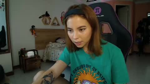 Lola doll online show from February 2025 09:04:01 PM