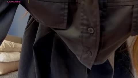 Snapshot of lollastich__ chatting on November 2025 08:13:02 AM Lola online show from November 2025 08:13:02 AM