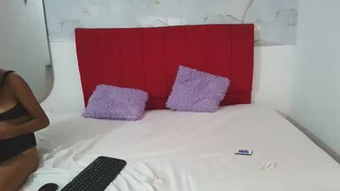 loly_skinny10 online show from April 2026 03:15:02 PM