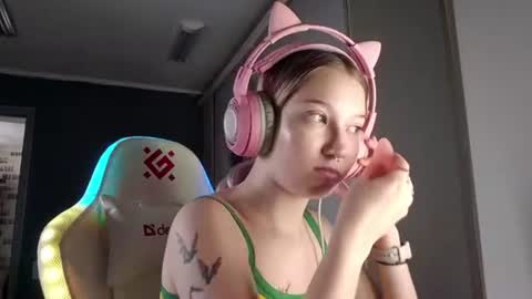 lomamcmeen online show from June 2026 04:28:02 AM