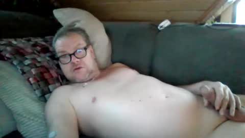 Snapshot of lomax01 chatting on December 2025 07:02:02 AM lomax01 online show from December 2025 07:02:02 AM