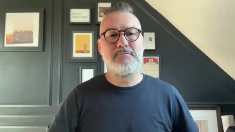 EnglishBear online show from October 2025 10:56:01 AM