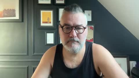 EnglishBear online show from February 2026 11:05:02 AM