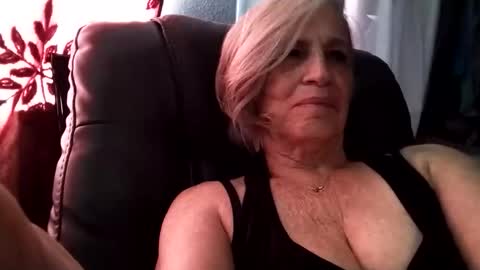 lonelylana1955 online show from October 2025 04:42:01 PM