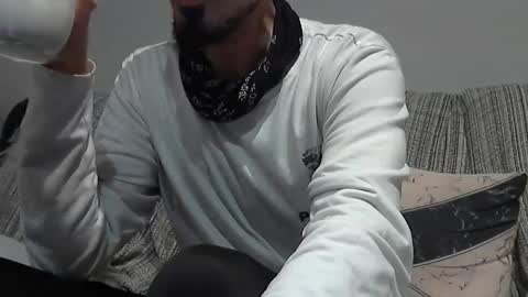 Snapshot of longnight5 chatting on February 2025 11:06:01 PM Alejandro Rulitos Twitter longnight55 Intagram 5longnight5 online show from February 2025 11:06:01 PM