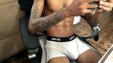 longshaft_ online show from November 2025 06:40:01 PM