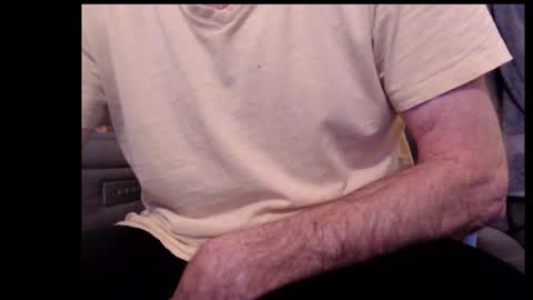 looking469 online show from November 2025 06:08:01 PM