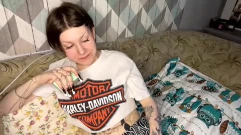 EVA online show from November 2025 06:35:02 AM