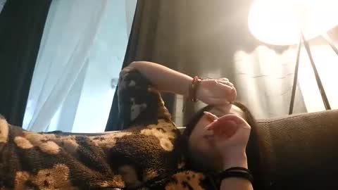 Snapshot of loolaunshaved chatting on October 2025 03:27:01 PM loolaunshaved online show from October 2025 03:27:01 PM