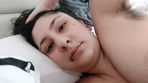 Snapshot of loolaunshaved chatting on February 2026 10:13:02 AM loolaunshaved online show from February 2026 10:13:02 AM