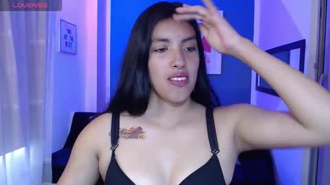 Snapshot of loornna_mirr chatting on December 2025 07:30:02 PM Loornna mirr online show from December 2025 07:30:02 PM