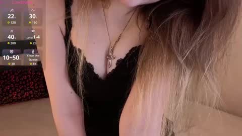 Lora online show from November 2025 01:43:01 PM