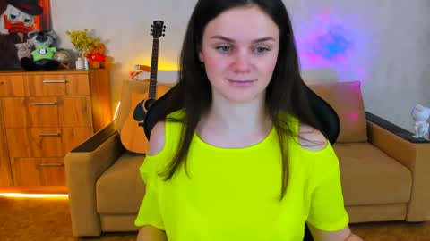 Lora Cain online show from December 2024 02:22:01 PM