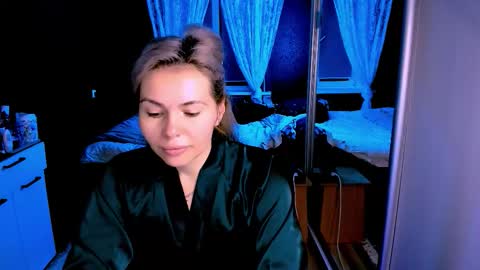 Lora online show from November 2025 02:45:02 AM