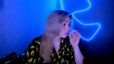 Lora online show from February 2026 03:05:02 AM