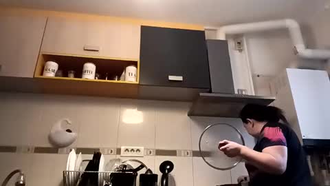 Lora online show from January 2025 01:58:01 PM