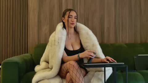 Miss online show from March 2025 09:34:02 AM