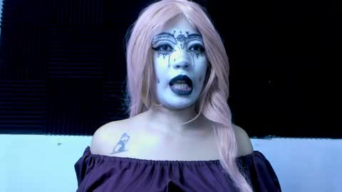 Lore Depp online show from April 2026 05:04:02 AM