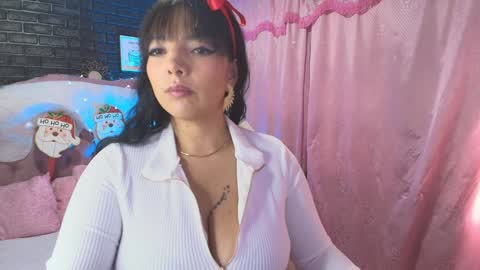 Loren online show from January 2025 09:50:02 PM