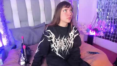 Loren   online show from June 2026 12:07:02 PM