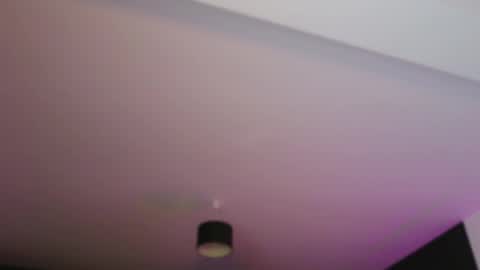 Amelia online show from November 2025 08:19:01 PM