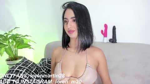 L O R E N online show from October 2025 01:41:02 PM