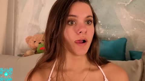 Snapshot of lorettadunnelli chatting on July 2026 05:05:01 PM Chloe for Fan BlackHole online show from July 2026 05:05:01 PM