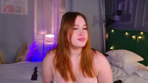 Snapshot of lori_mason chatting on October 2025 07:01:02 PM Lori online show from October 2025 07:01:02 PM