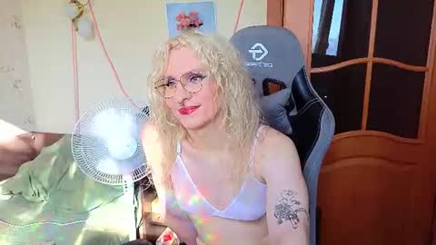 Snapshot of lori_myaf chatting on July 2026 01:54:01 PM Lori ----------------------------------- online show from July 2026 01:54:01 PM