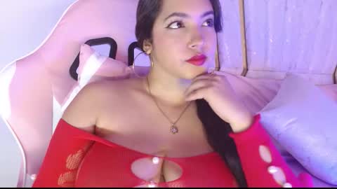 Snapshot of lori_sweett chatting on December 2025 10:26:01 PM zamara solorzano berrio online show from December 2025 10:26:01 PM