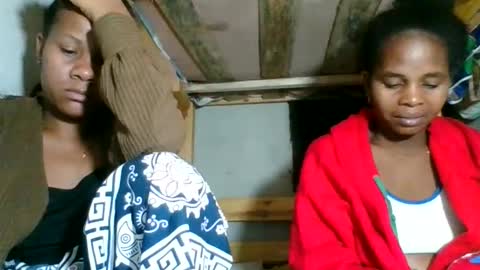 lorienne98 online show from May 2026 02:28:01 AM