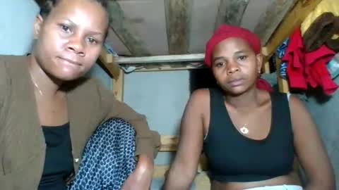 lorienne98 online show from May 2026 11:32:02 PM