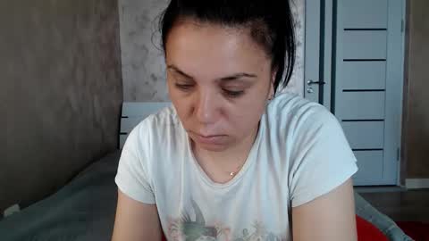 Snapshot of lorragrey chatting on June 2026 03:40:01 AM LorraGrey online show from June 2026 03:40:01 AM