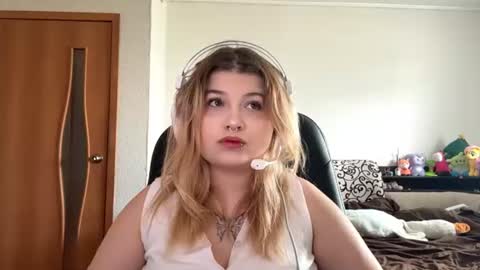 Snapshot of lorrainepurkiss chatting on July 2026 02:05:17 AM Stasha online show from July 2026 02:05:17 AM