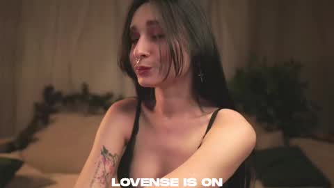 Jess online show from January 2026 02:33:02 PM