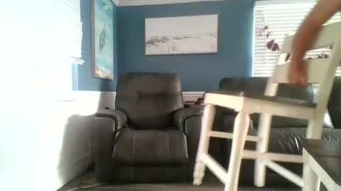 Snapshot of lostclover695 chatting on December 2024 01:22:02 PM lostclover695 online show from December 2024 01:22:02 PM