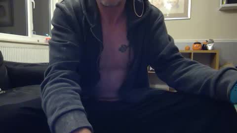 Snapshot of lottiestoy chatting on November 2025 12:24:01 AM mrsesssex online show from November 2025 12:24:01 AM