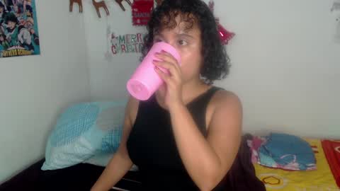 Snapshot of lou_cuteee chatting on December 2024 01:48:01 AM lou_cuteee online show from December 2024 01:48:01 AM