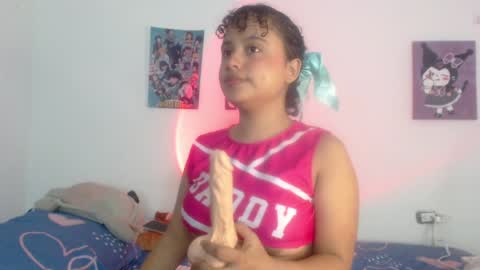 Snapshot of lou_cuteee chatting on January 2025 01:18:01 AM lou_cuteee online show from January 2025 01:18:01 AM