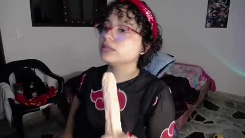 lou_cuteee online show from October 2025 09:44:01 PM