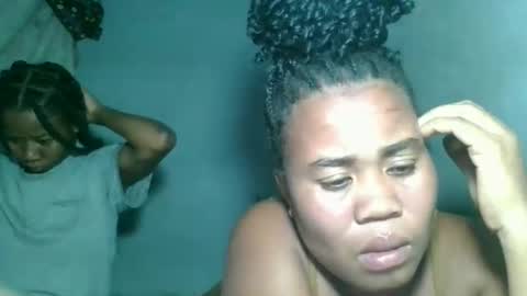 Snapshot of louane98 chatting on March 2026 07:31:01 PM louane98 online show from March 2026 07:31:01 PM