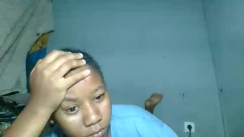 Snapshot of louane98 chatting on March 2026 08:57:01 PM louane98 online show from March 2026 08:57:01 PM