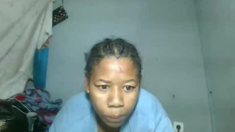 Snapshot of louane98 chatting on March 2026 08:19:01 AM louane98 online show from March 2026 08:19:01 AM