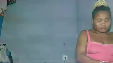 Snapshot of louane98 chatting on March 2026 08:23:01 PM louane98 online show from March 2026 08:23:01 PM