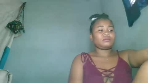 Snapshot of louane98 chatting on March 2026 08:09:01 AM louane98 online show from March 2026 08:09:01 AM