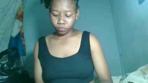 Snapshot of louane98 chatting on April 2026 01:45:02 PM louane98 online show from April 2026 01:45:02 PM