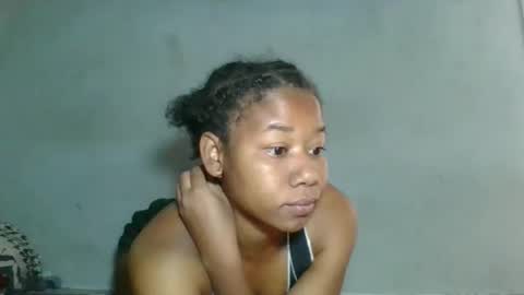 Snapshot of louane98 chatting on April 2026 08:09:02 AM louane98 online show from April 2026 08:09:02 AM