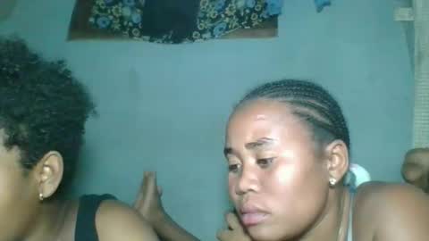 Snapshot of louane98 chatting on April 2026 07:58:02 PM louane98 online show from April 2026 07:58:02 PM