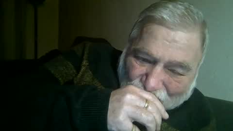 Snapshot of louis_chokdee chatting on December 2024 04:06:01 PM louis_chokdee online show from December 2024 04:06:01 PM