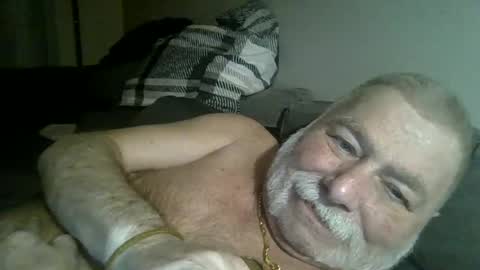 Snapshot of louis_chokdee chatting on January 2025 08:01:02 PM louis_chokdee online show from January 2025 08:01:02 PM